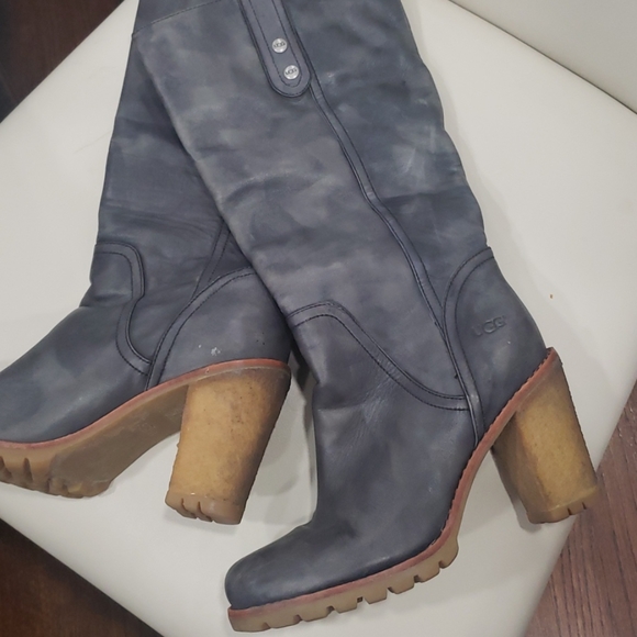 UGG LEATHER KNEE HIGH BOOTS-WITH FUR INNERSOLES - Picture 2 of 12